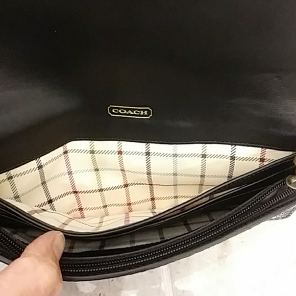 NWOT Coach Patent Leather Clutch/Wristlet - Picture 5 of 8